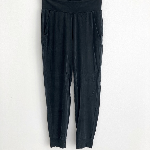 Commando - Picture 5 of 5